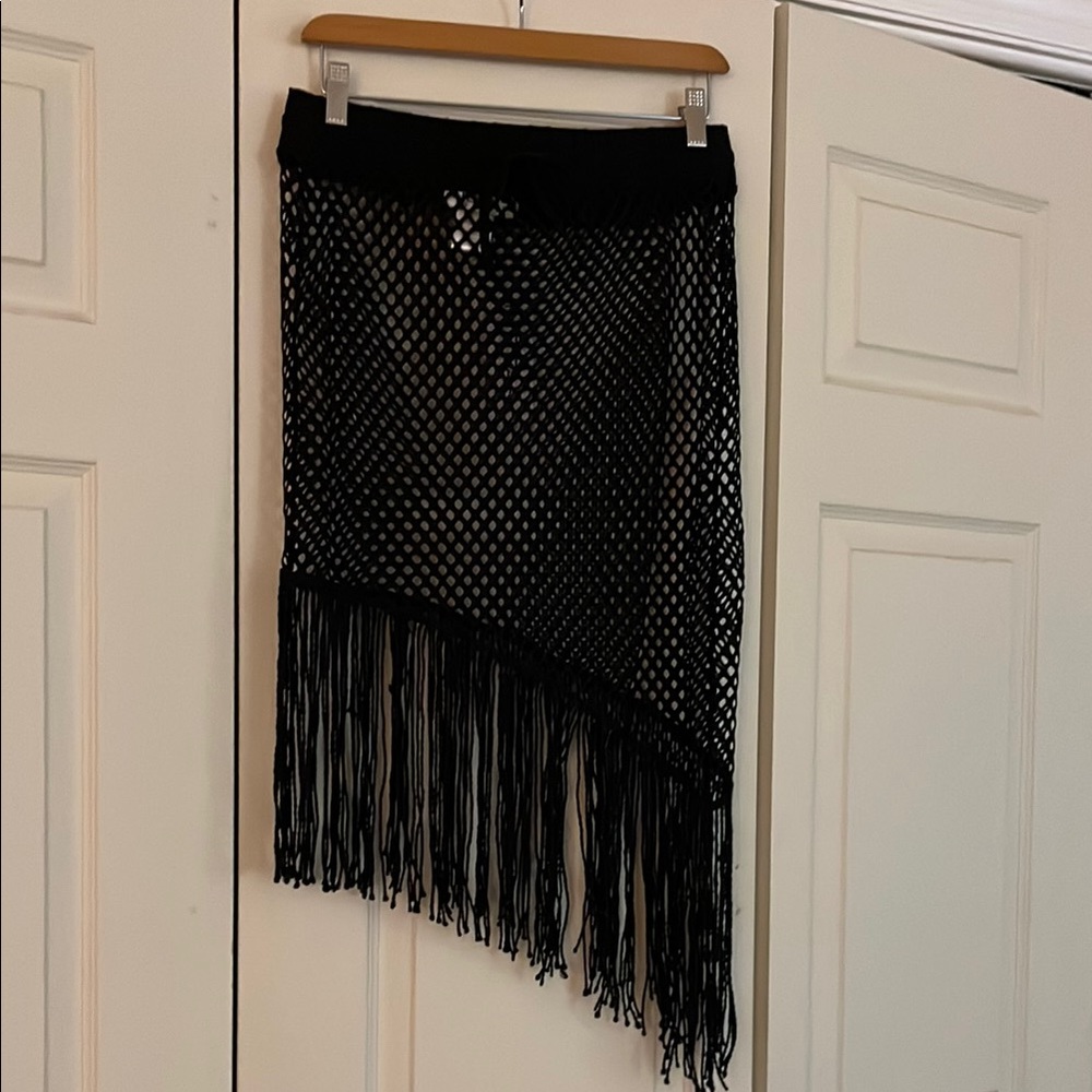 Ingear Black Beach coverup Skirt